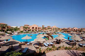 Üdülőközpont Charmillion Gardens Aquapark 5*