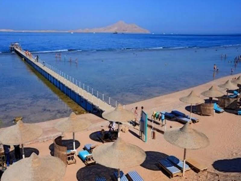 Charmillion Gardens Aquapark Üdülőközpont 5*